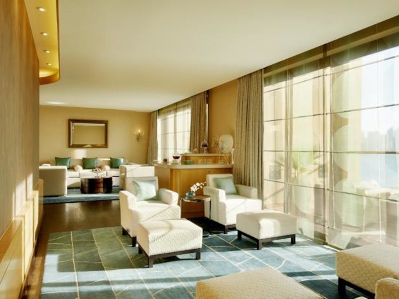 Fairmont The Palm 54300