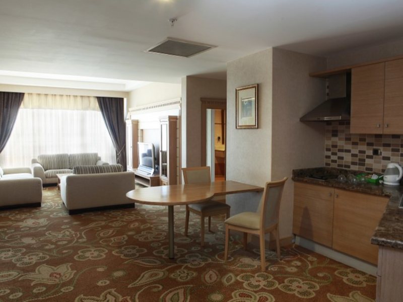 Fame Residence Lara 74489