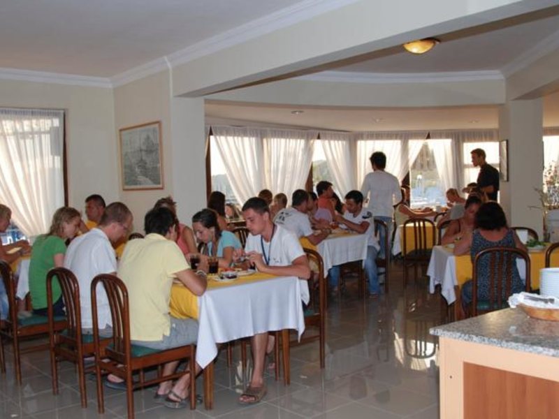 Family Belvedere Hotel 74520