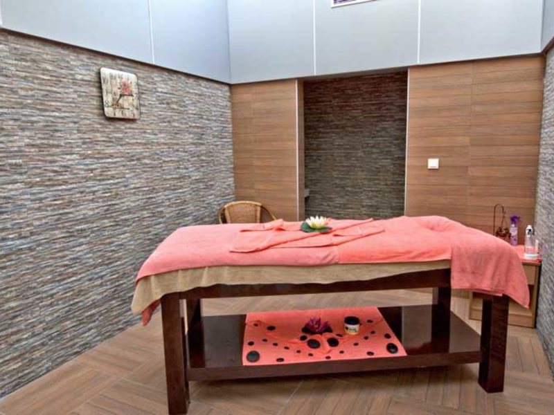 Family Life Pascha Bay 65171