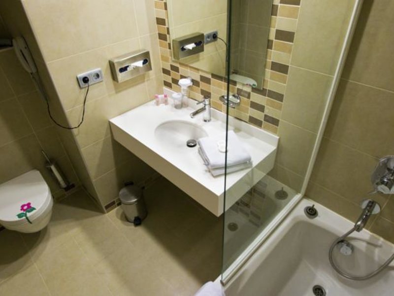 Fantasia Hotel Deluxe Kusadasi 58404