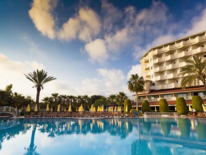 Febeach Hotel 190137