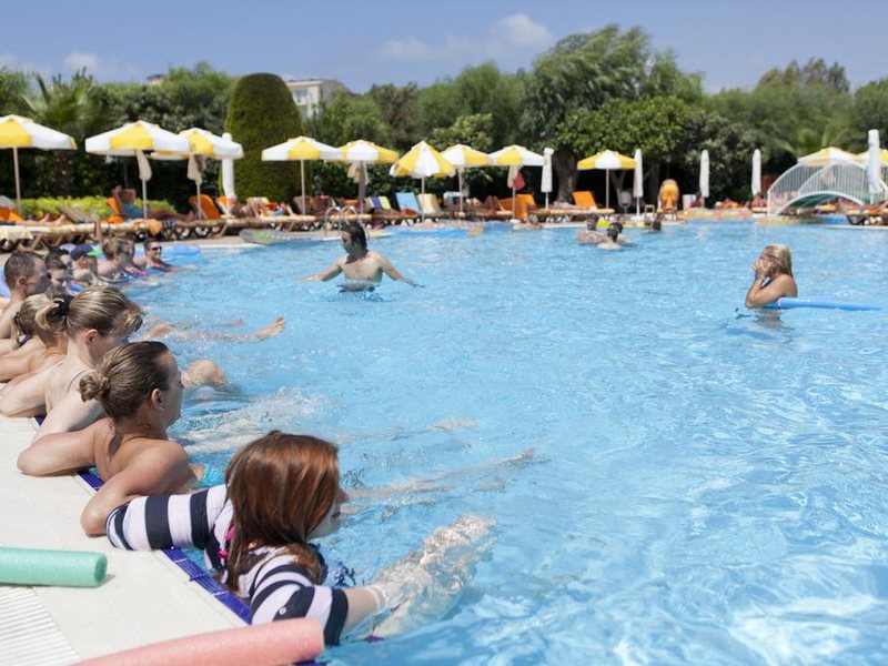 Febeach Hotel 190157