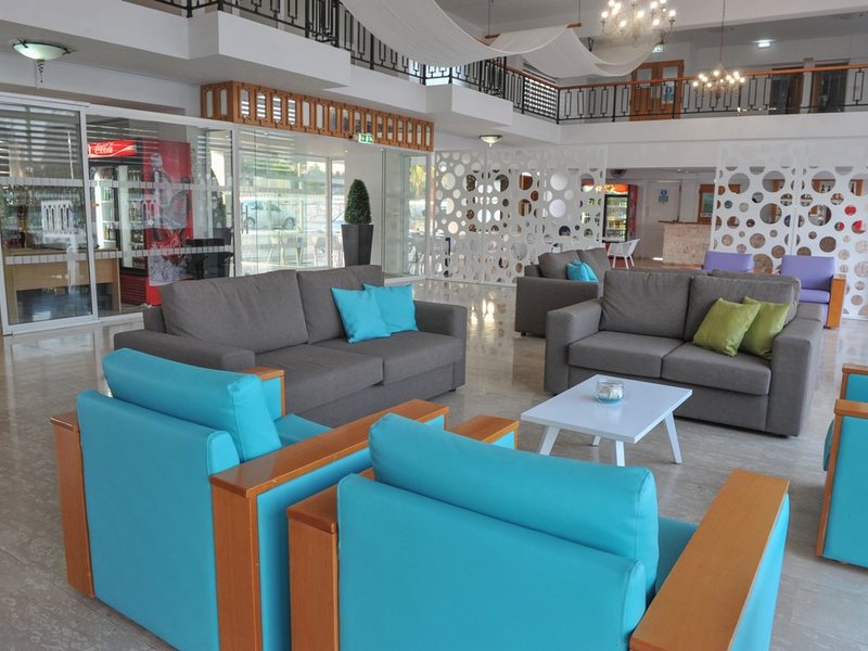 Fedrania Gardens 100716