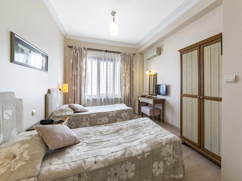 Fehmi Bey Hotel  280012