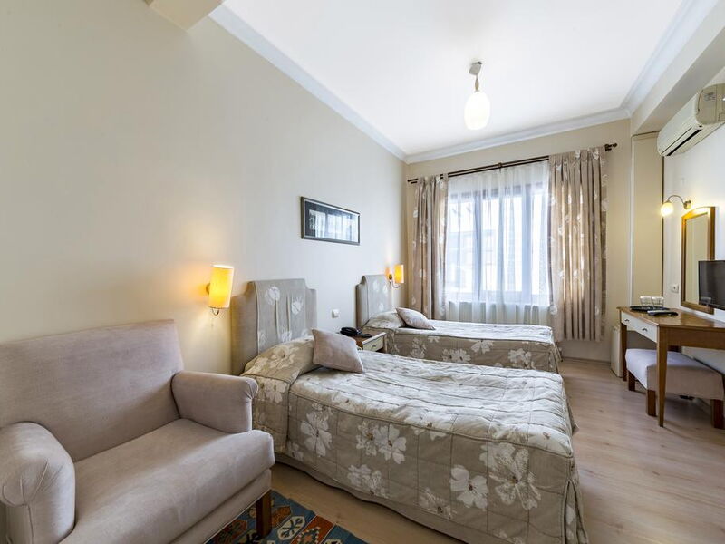 Fehmi Bey Hotel  280013