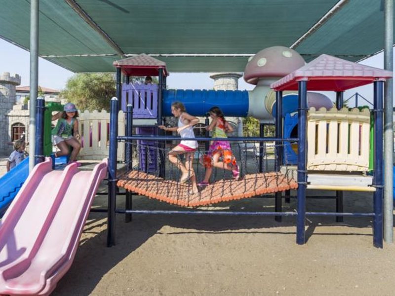 Felicia Village 160133