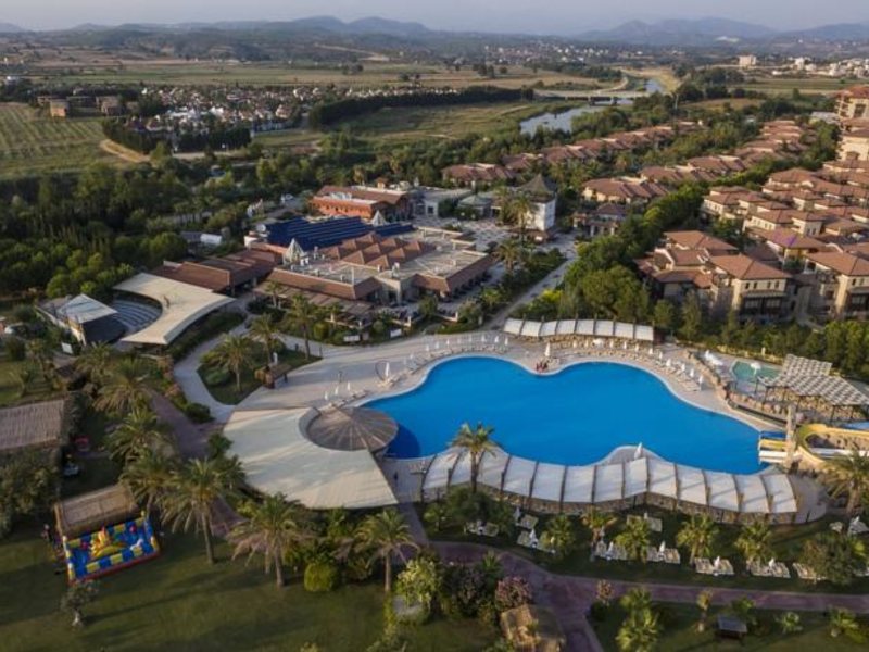 Felicia Village 160149