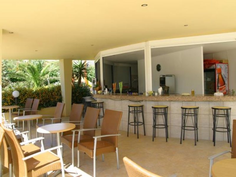 Felicity Hotel 285621