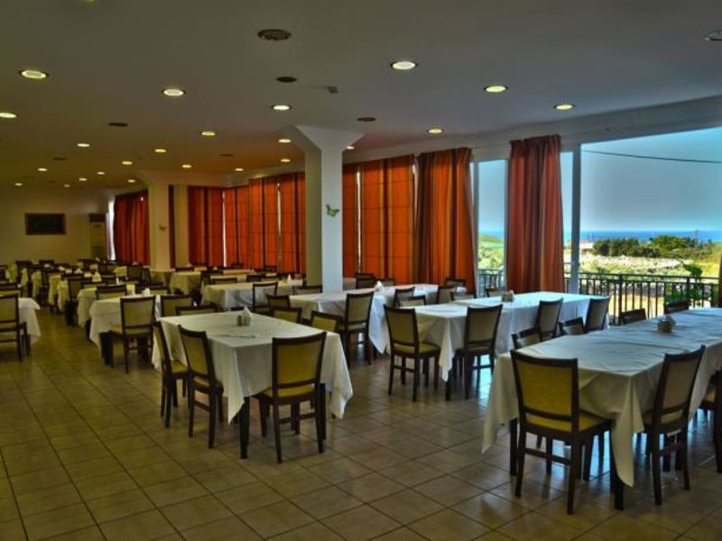 Felicity Hotel 285625