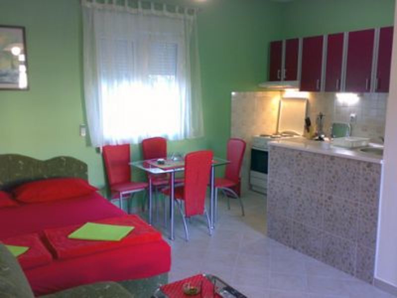 Felix Apartmani 70289