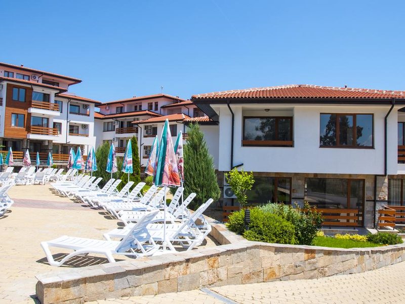 Festa Gardenia Hills 252910