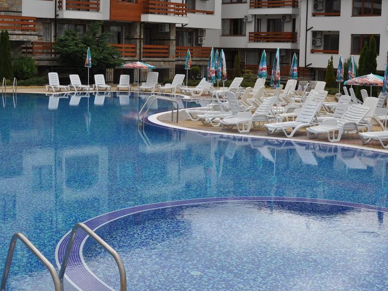 Festa Gardenia Hills 252917