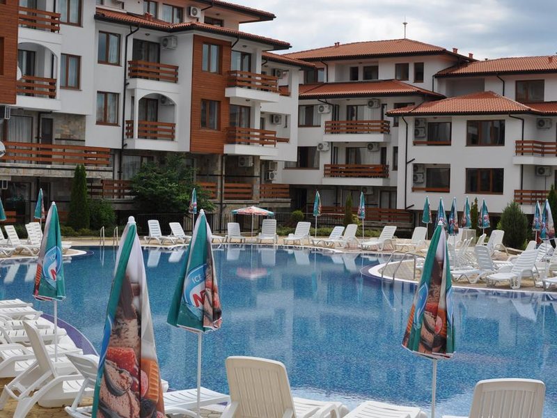 Festa Gardenia Hills 252919