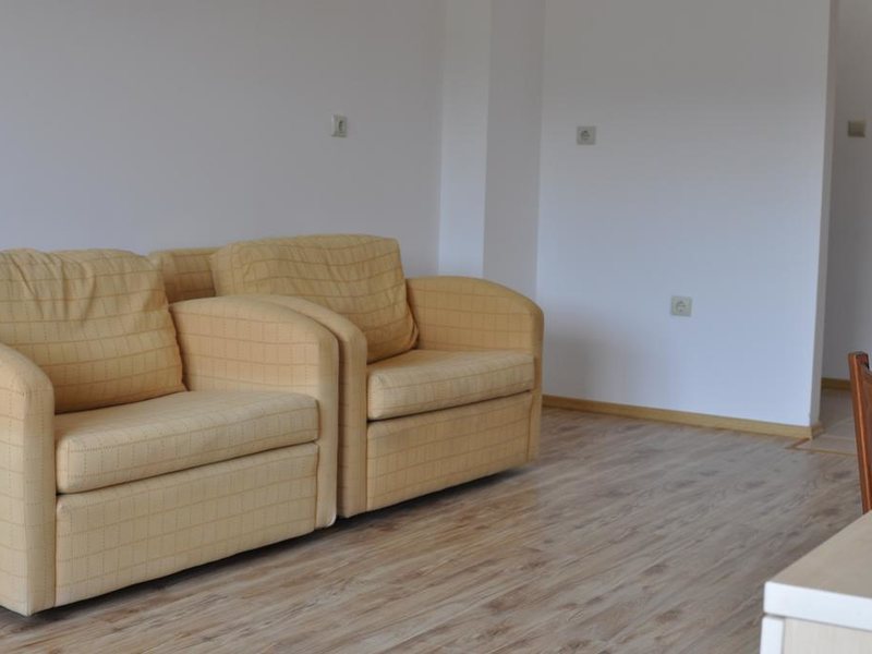 Festa Gardenia Hills 252921