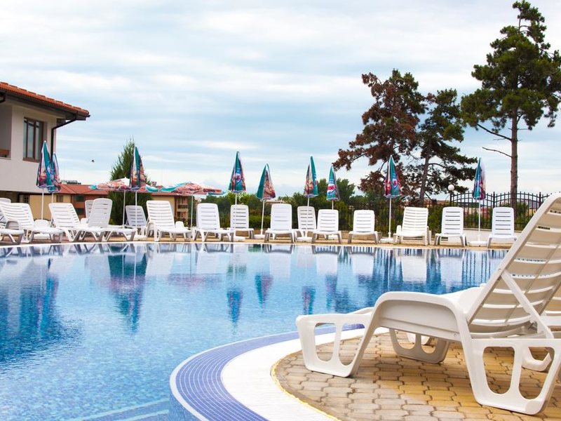 Festa Gardenia Hills 252937