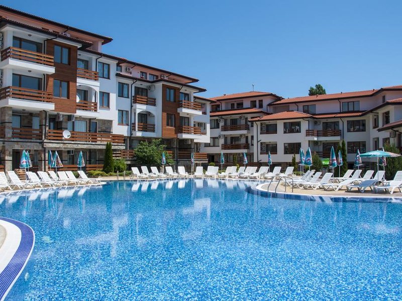 Festa Gardenia Hills 252945