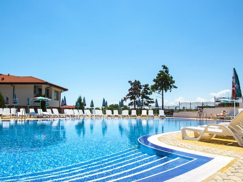 Festa Gardenia Hills 252947