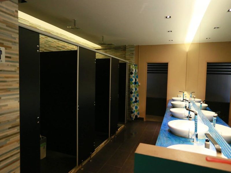 Fin Hostel Phuket 216245