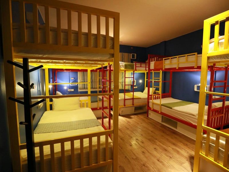 Fin Hostel Phuket 216248