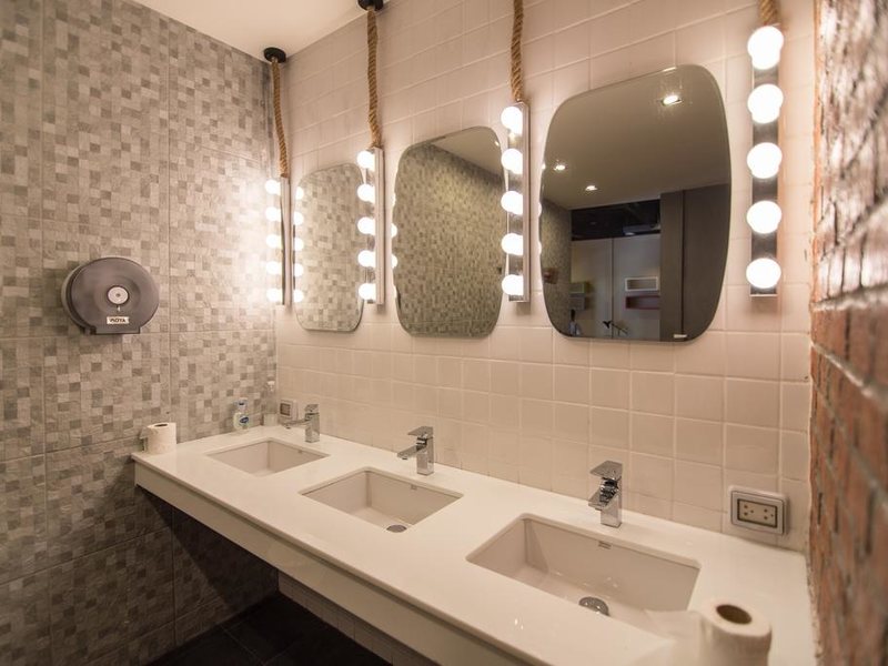 Fin Hostel Phuket 216254