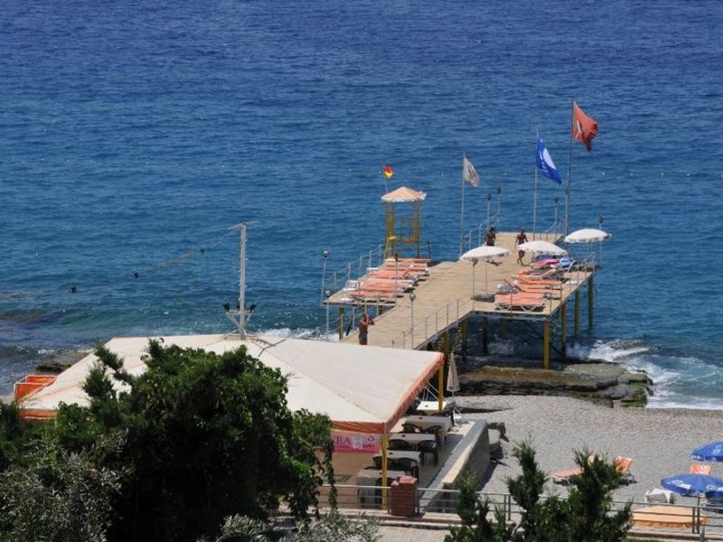 First Class Hotel 40104