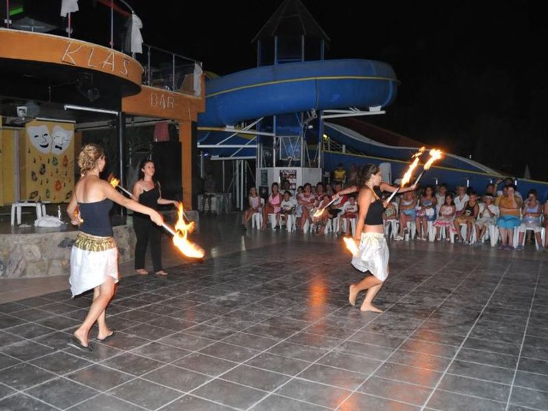 First Class Hotel 40106