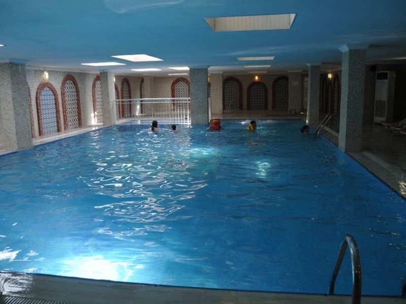 First Class Hotel 40107