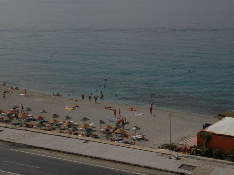 First Class Hotel 40108