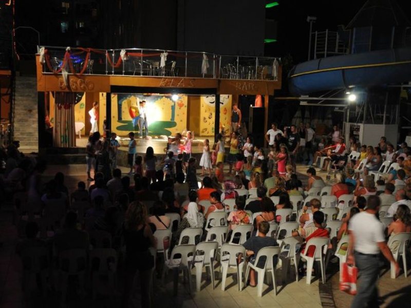 First Class Hotel 40118