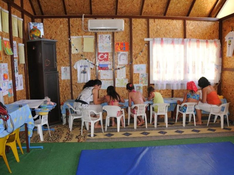 First Class Hotel 40120