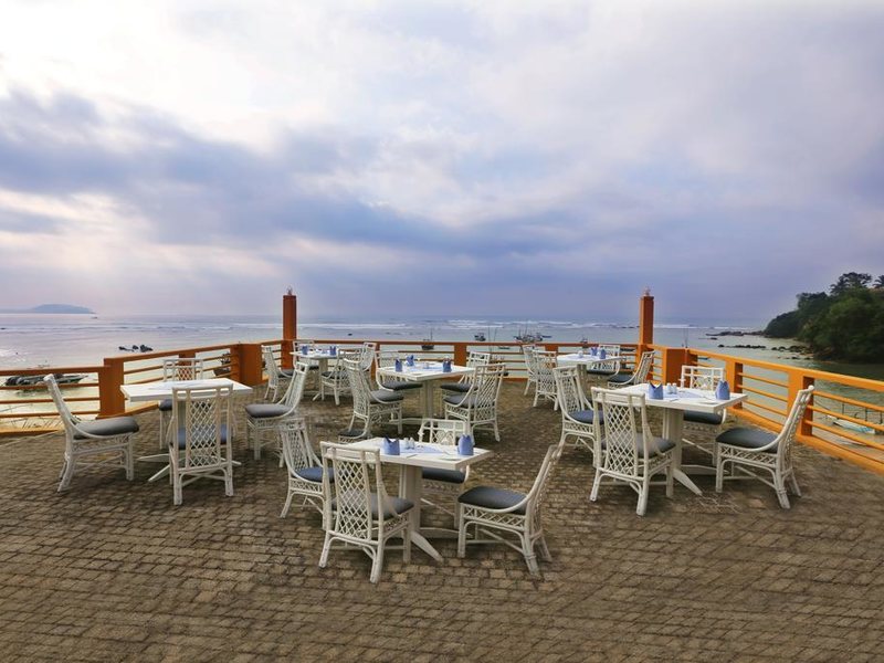 Fisherman s Bay Hotel (ex 195072