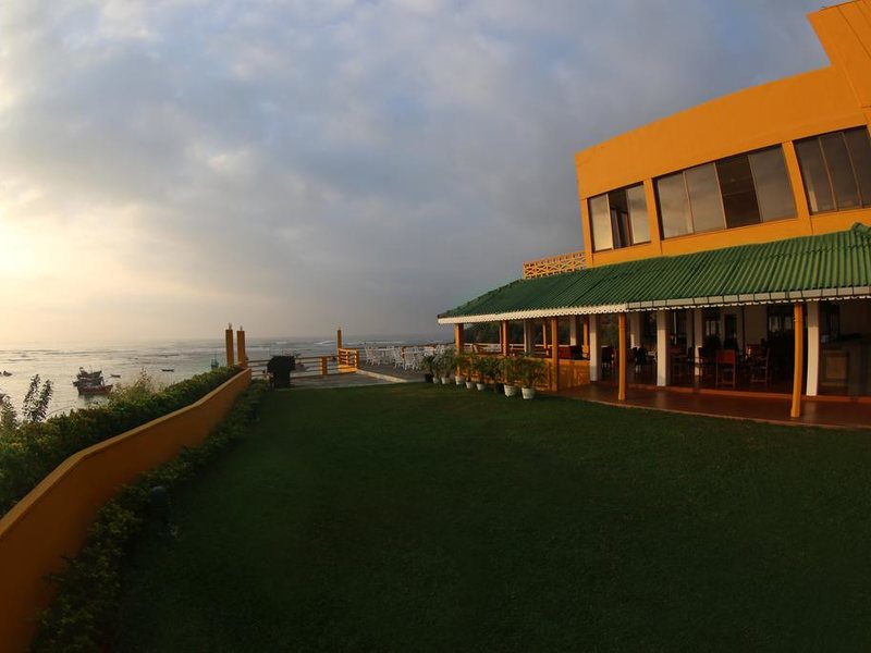 Fisherman s Bay Hotel (ex 195074