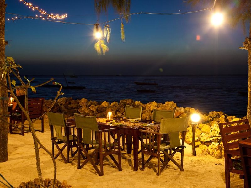 Flame Tree Cottages 212080