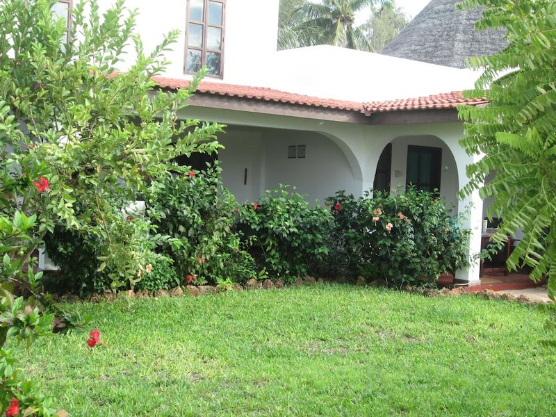 Flame Tree Cottages 212107