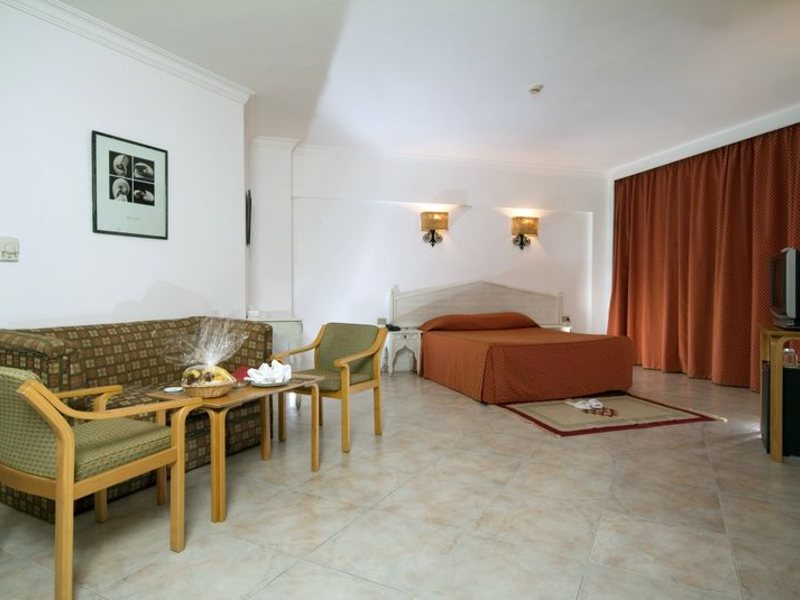 Flamenco Beach 34970