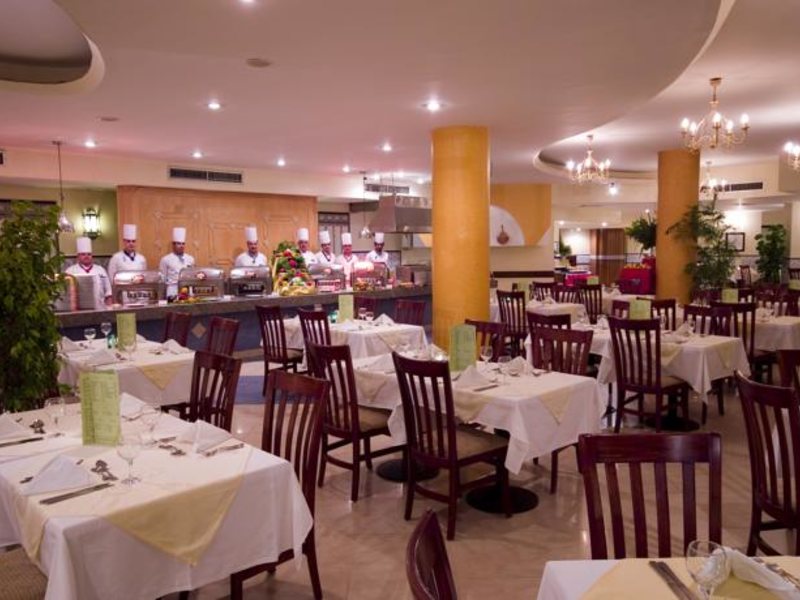 Flamenco Resort 130254