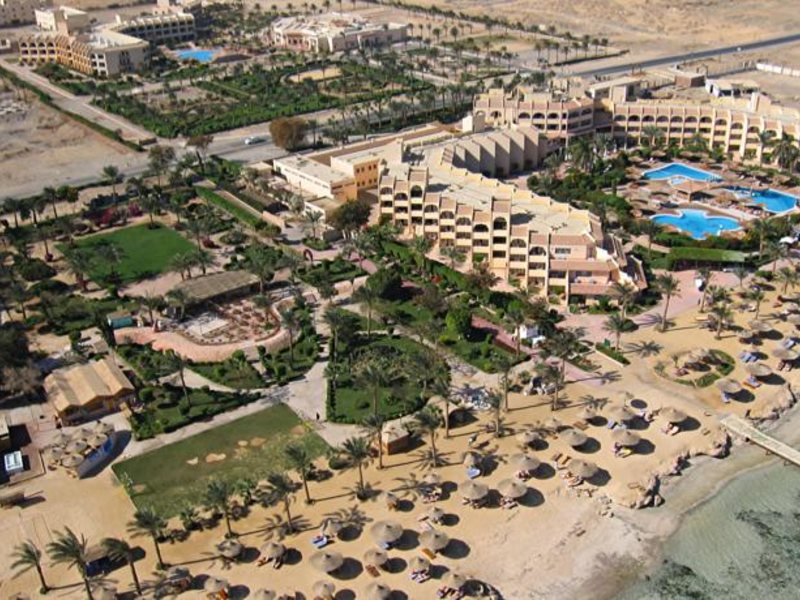 Flamenco Resort 130258