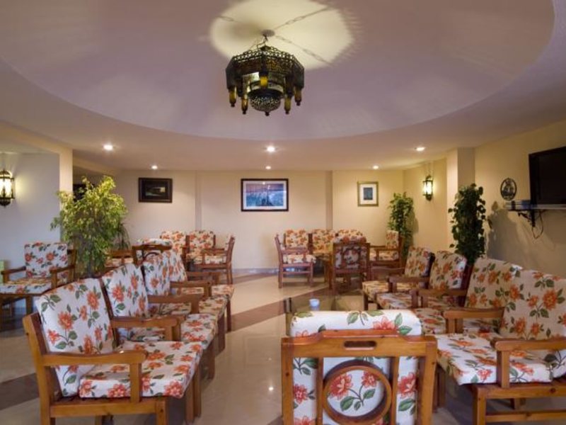 Flamenco Resort 130272