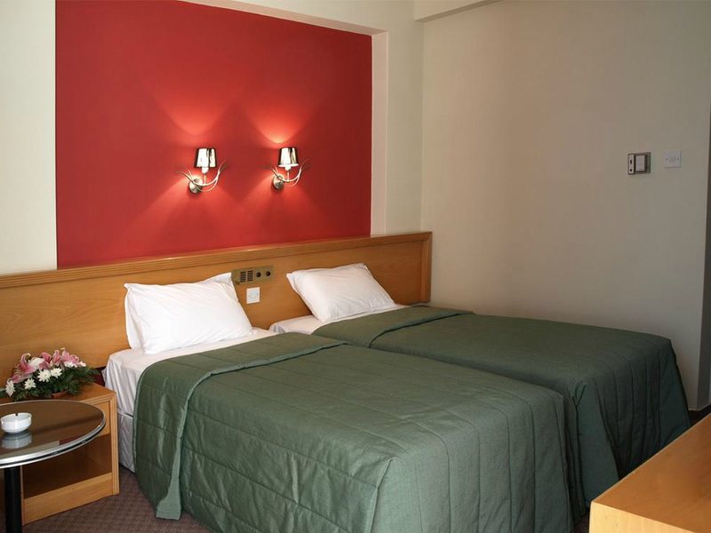 Flamingo Beach Hotel 76424