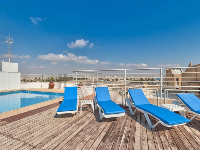 Flamingo Beach Hotel 76431