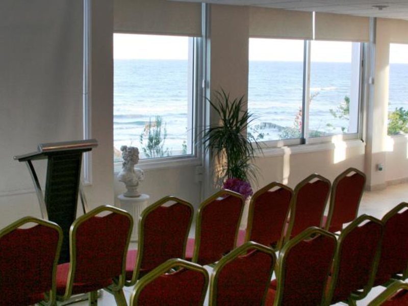 Flamingo Beach Hotel 76444