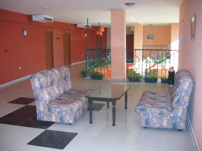 Flamingo Beach (ex 163906