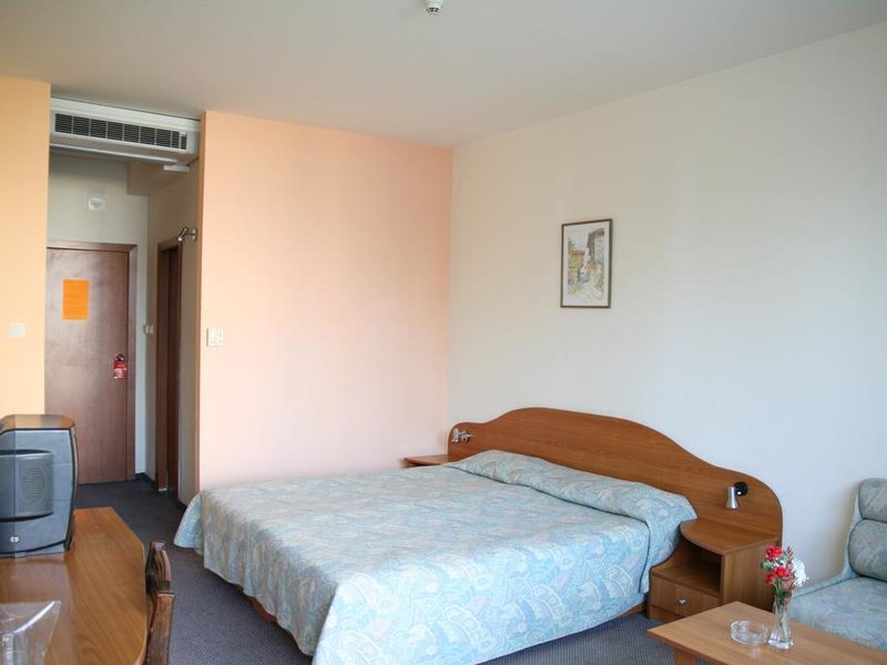 Flamingo Beach (ex 163917