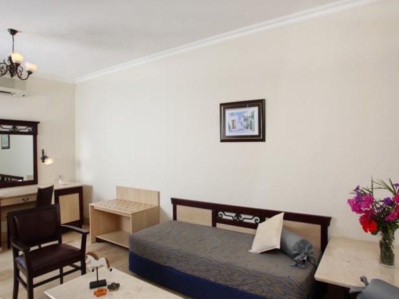 Fleur Bay Resort (ex 158755