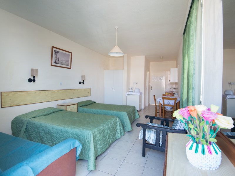 Flora-Maria Hotel 100724