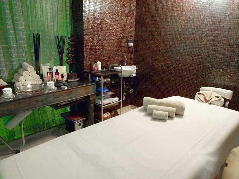 Flora Grand Hotel 46380