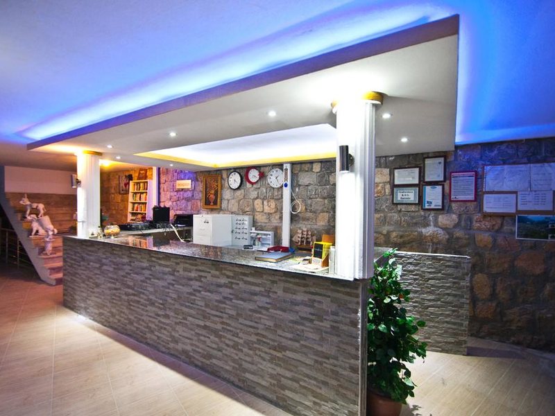 Flora Palm Resort Hotel 278912