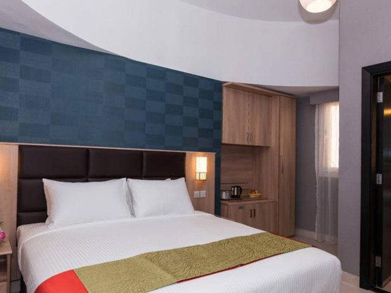 Florida Square Hotel (ех 132298