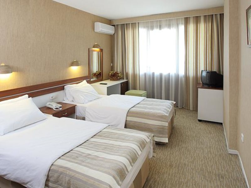 Fortuna Beach Hotel 74716